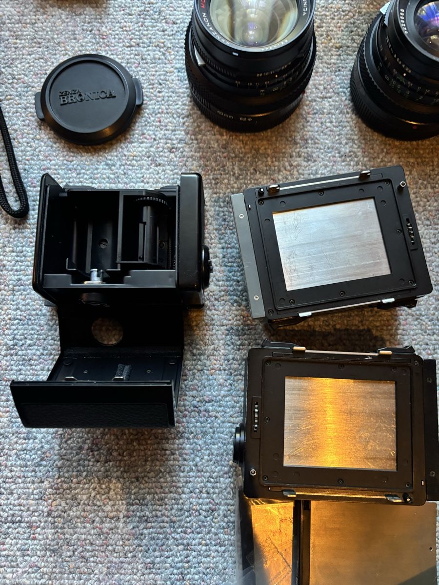 Bronica Fotocamera: Zenza Bronica etrsi grosses Set – Usato da Düdingen venduto da Friburger01 6