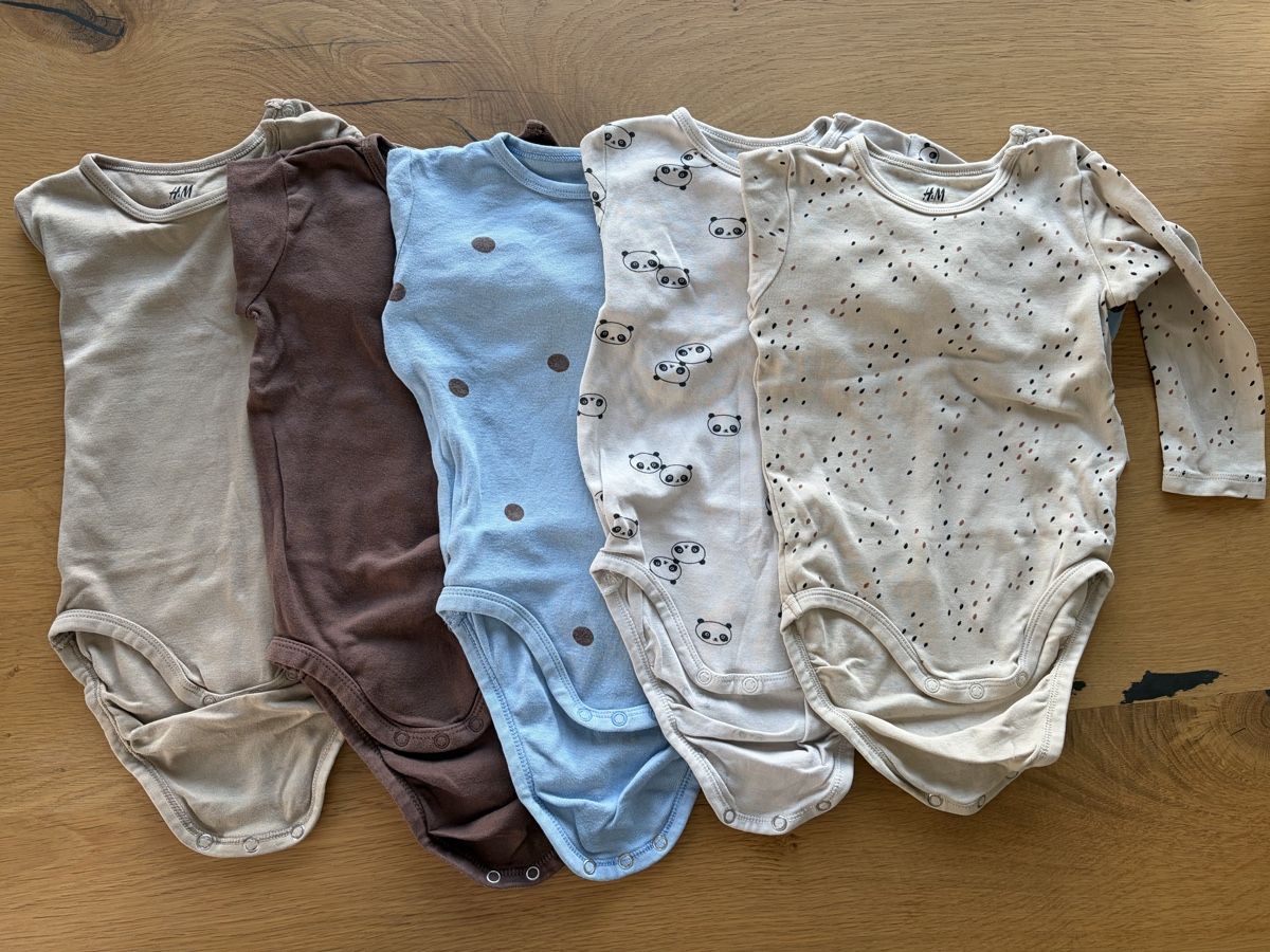H&M Ensembles coordonnés: Kleiderpaket Herbst/Winter Grösse 86 – D'occasion à Bütschwil par Fdu_9606 1