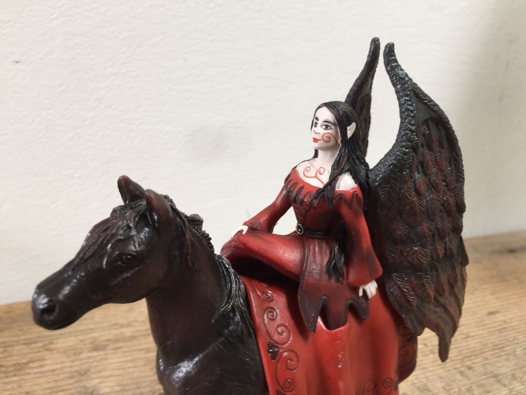 Schleich Statuette: Schleich Bayala - Nuray Pferd Elfe – Usato da Ennetbaden venduto da mapa05 3