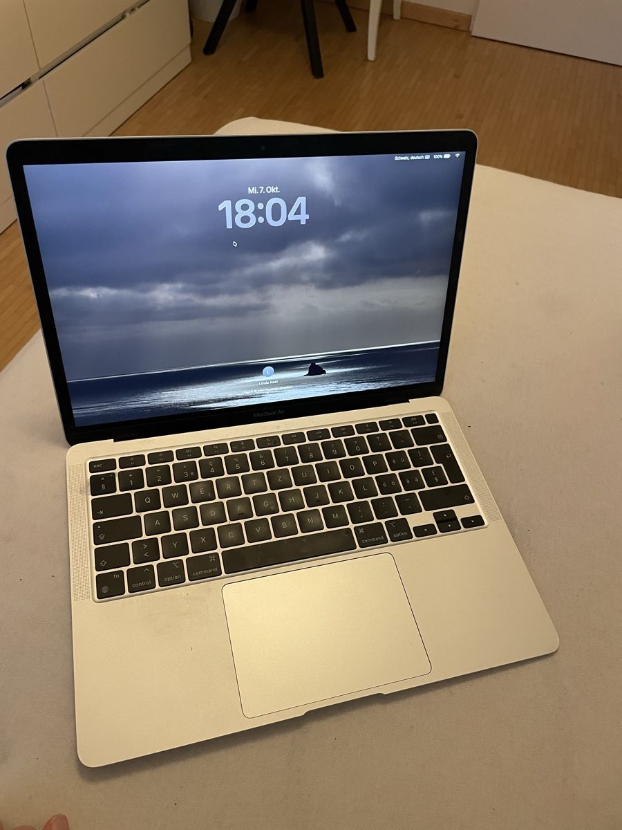 Apple Notebooks: Apple MacBook Air silber – Neu (gemäss Beschreibung) aus Winterthur von lin_km8r 1