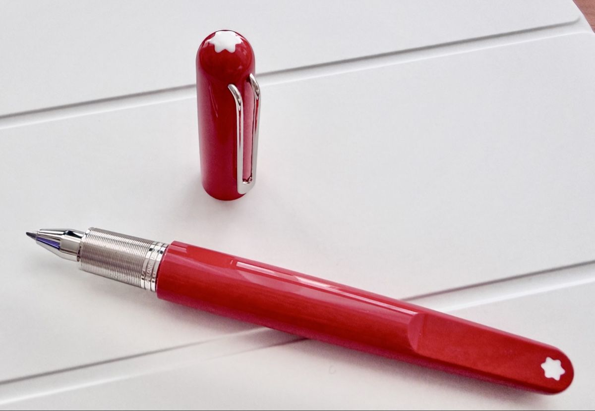 Montblanc Stylos & Marker: Montblanc (M)RED réf. 117601,  Bille ou Rollerball – Neuf (Voir description) à Genève par AntoineWatch
