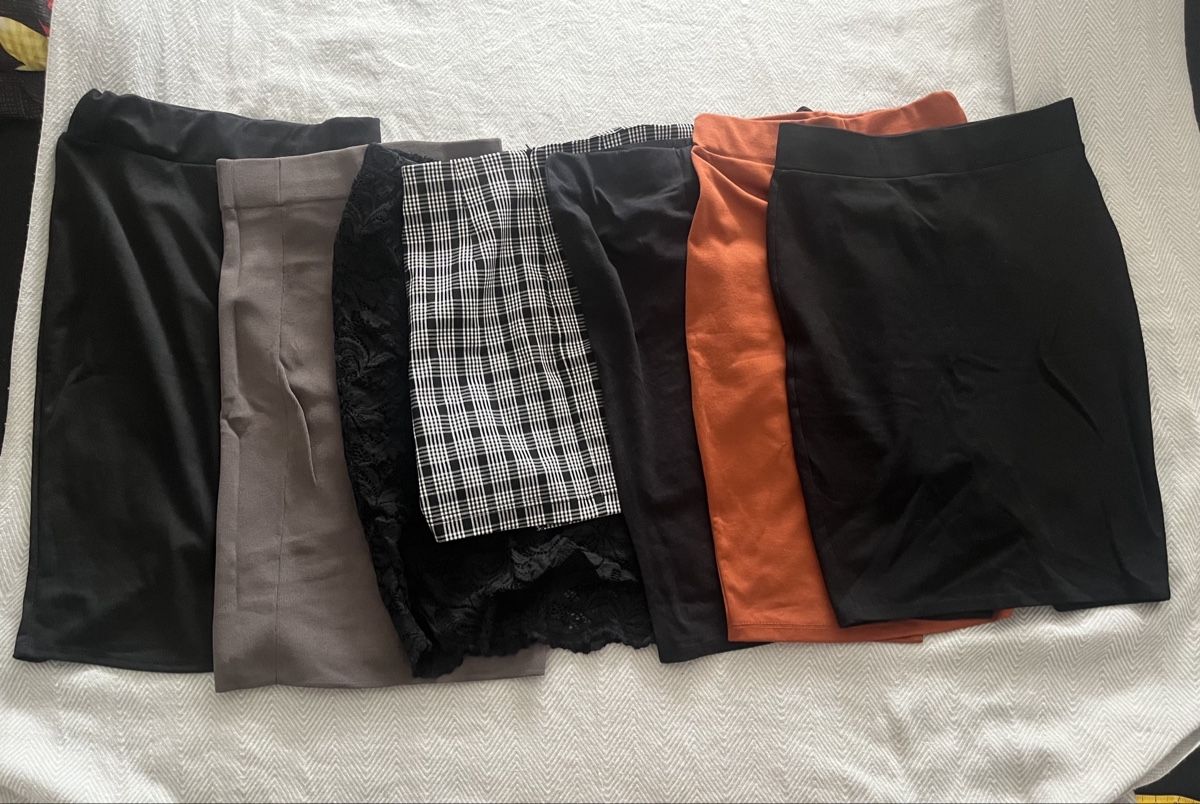 Kleiderpakete: 7 Jupe lot – Gebraucht aus Olten von sae_82z2