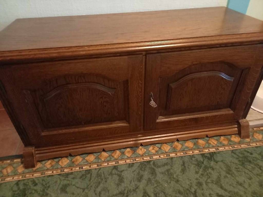 Cassettiere: Gangmöbel Kommode / Schuhkasten massiv Holz – Usato da Pfungen venduto da hexenkutsche