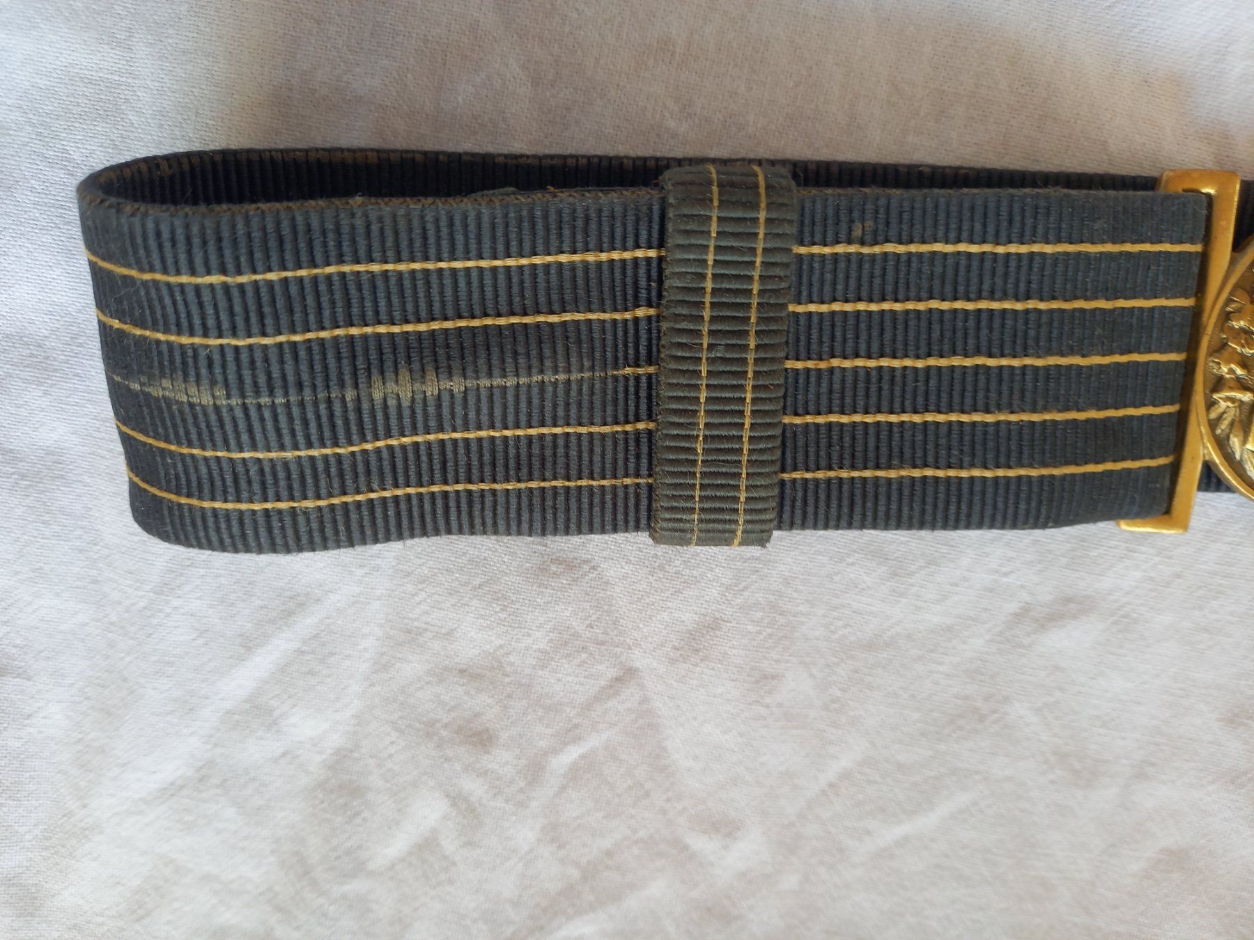 Schweizer Armee Cinture: Ceinture ancienne militaire réglable – Usato da Rossens FR venduto da Souris1 2