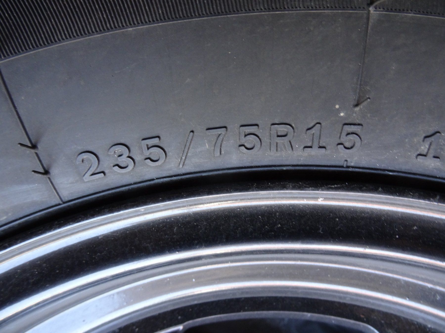 Dodge Pneumatici & Ruote complete: DODGE Durango, Escalade, CENTER LINE VAN, evtl. RAM 1500, – Usato da Niederbipp venduto da mission55impossibile 6