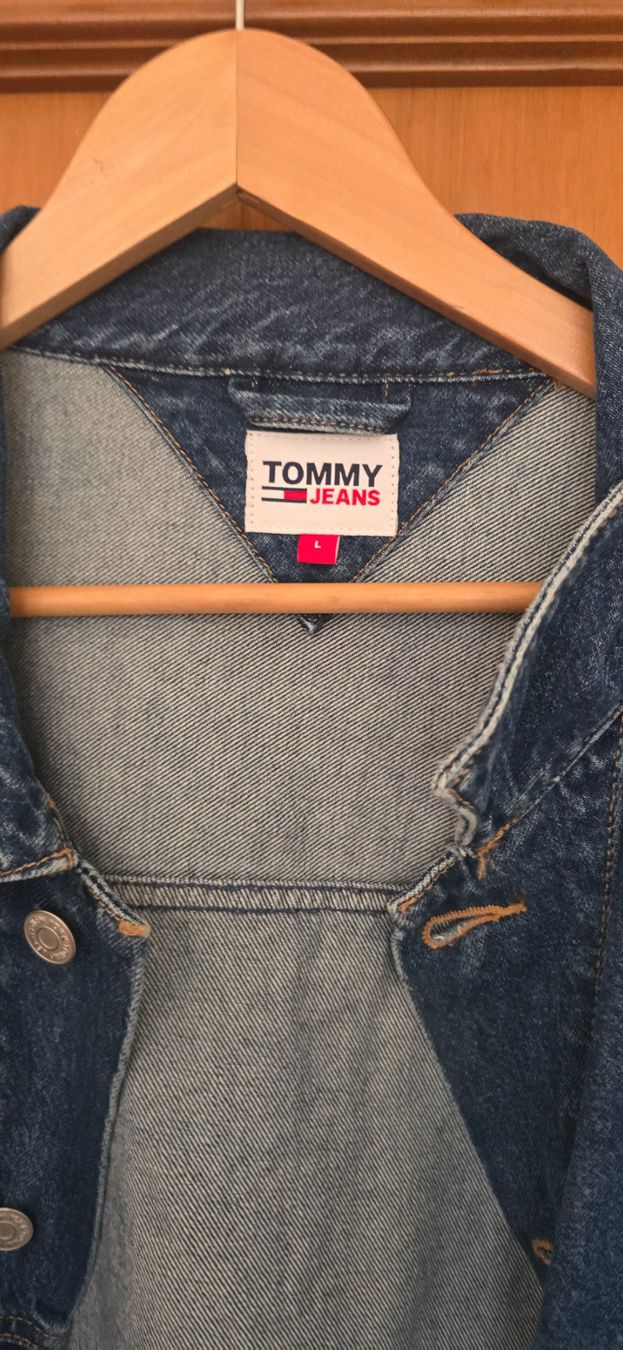 Tommy Hilfiger Giacche: New men's Tommy Jeans jacket, size L – Nuovo (secondo la descrizione) da Spreitenbach venduto da Breezyel 3
