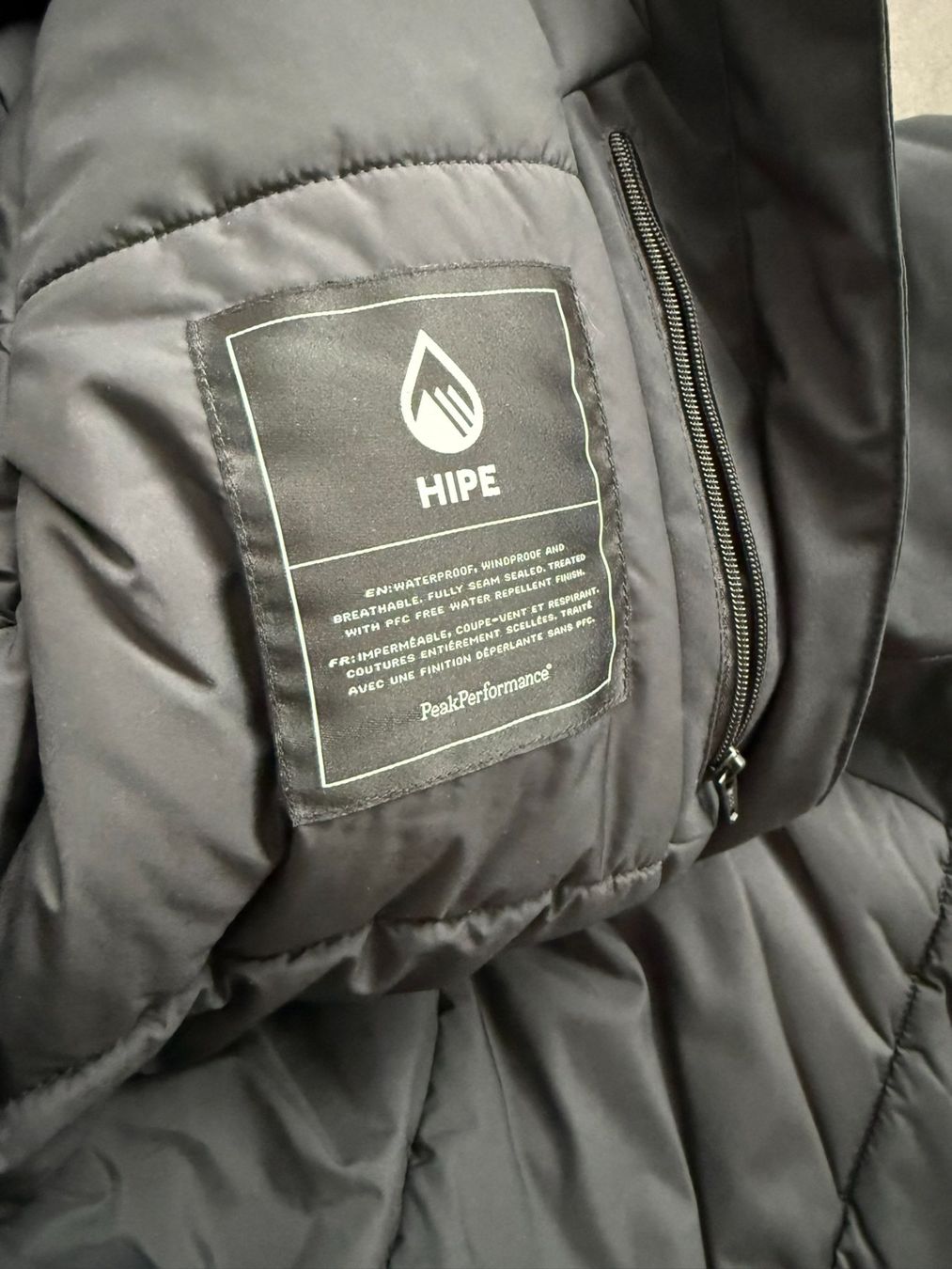 Peak Performance Jacken: Peak Performance W HYPER PARKA – Gebraucht aus Eich von akkilokipok 1