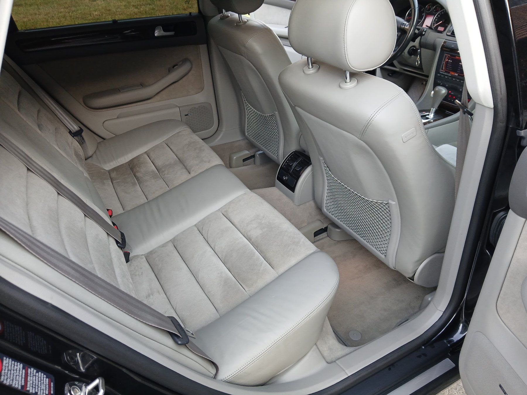Audi Autos: Audi A6 Avant 4.2 quattro – Gebraucht aus Kandergrund von mb1986 7