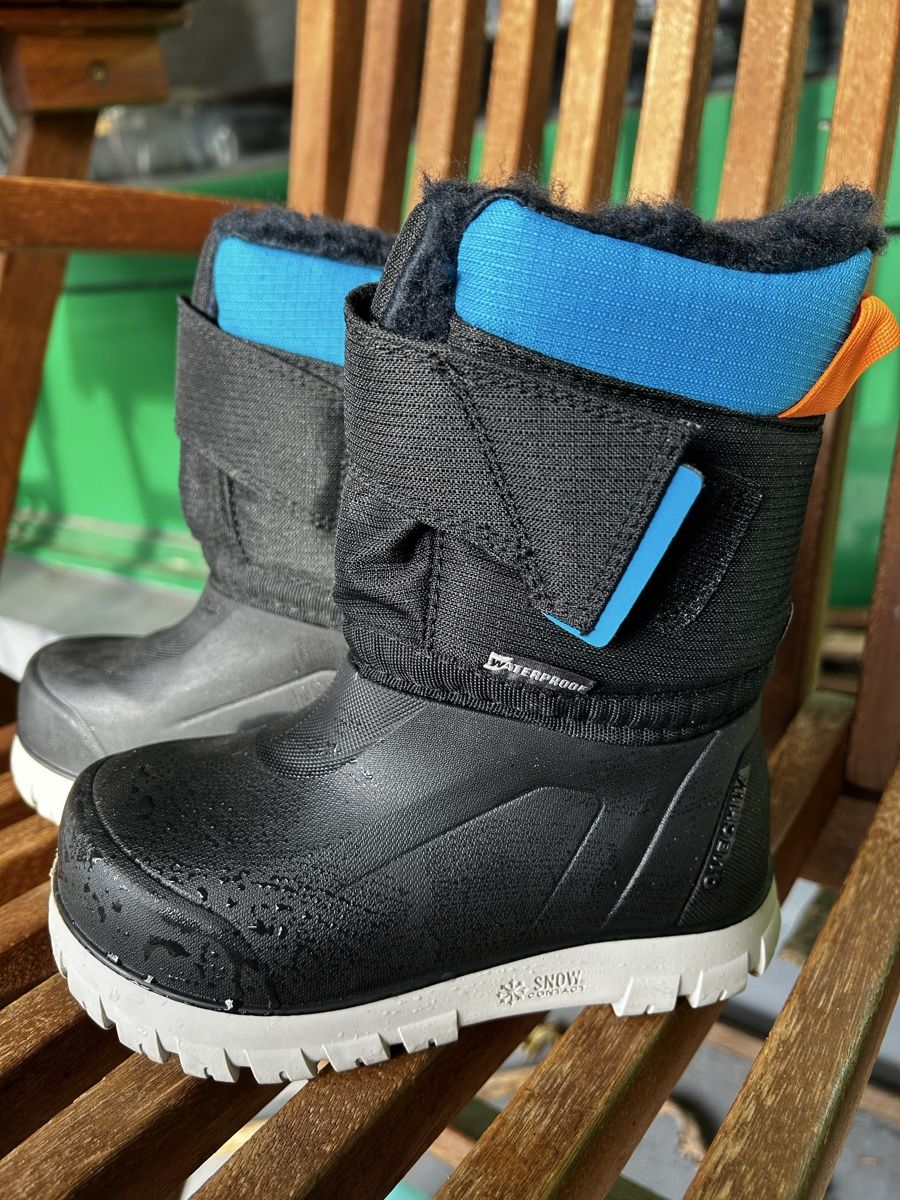 Decathlon Scarpe per ragazzi: Bottes de neige Quechua / taille 26 – Nuovo (secondo la descrizione) da Meyrin venduto da Bronx86