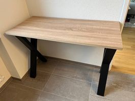 kleiner Tisch