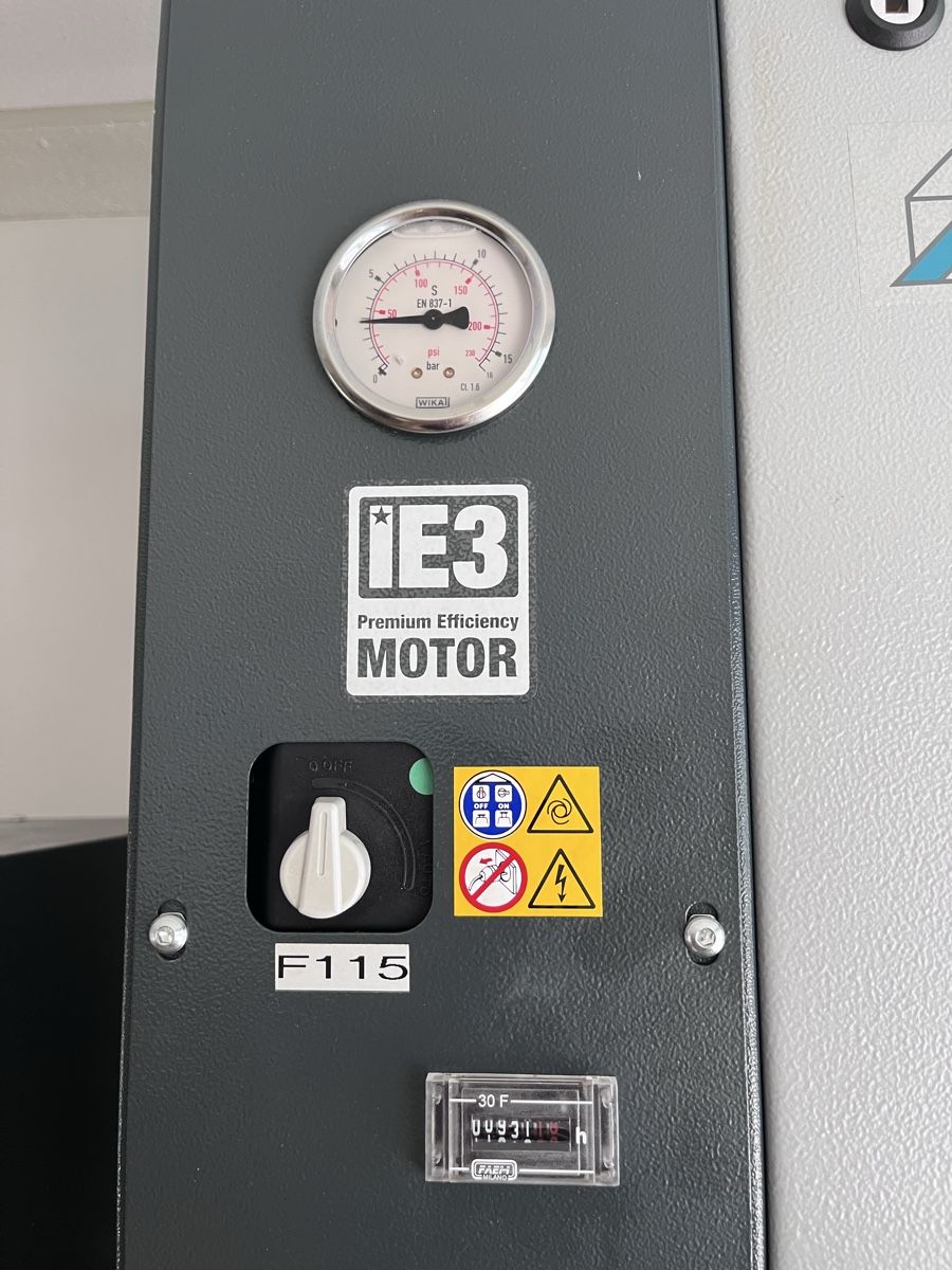 Compressori: Aircraft Micro Schraubenkompressor 4.0 kW 10 bar – Usato da Hinwil venduto da Samick 3