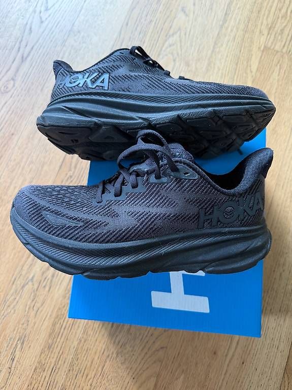Hoka One One Scarpe da donna: Hoka Clifton 9 Sneaker – Usato da Minusio venduto da Daisy145