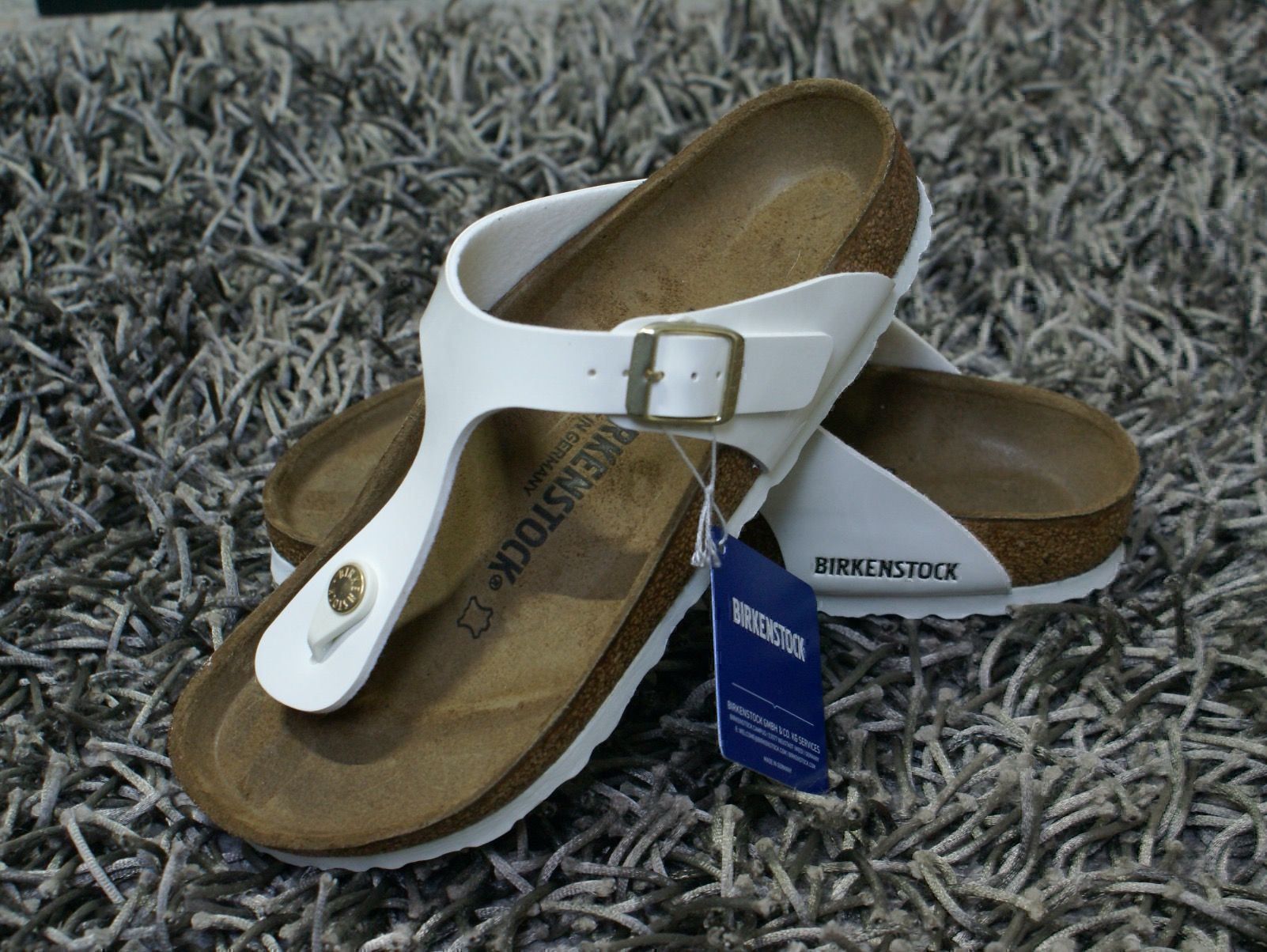 Birkenstock Damenschuhe: Birkenstock, Gizeh, Gr.37, weiss, NEU – Neu und originalverpackt aus Wattwil von glueck 1