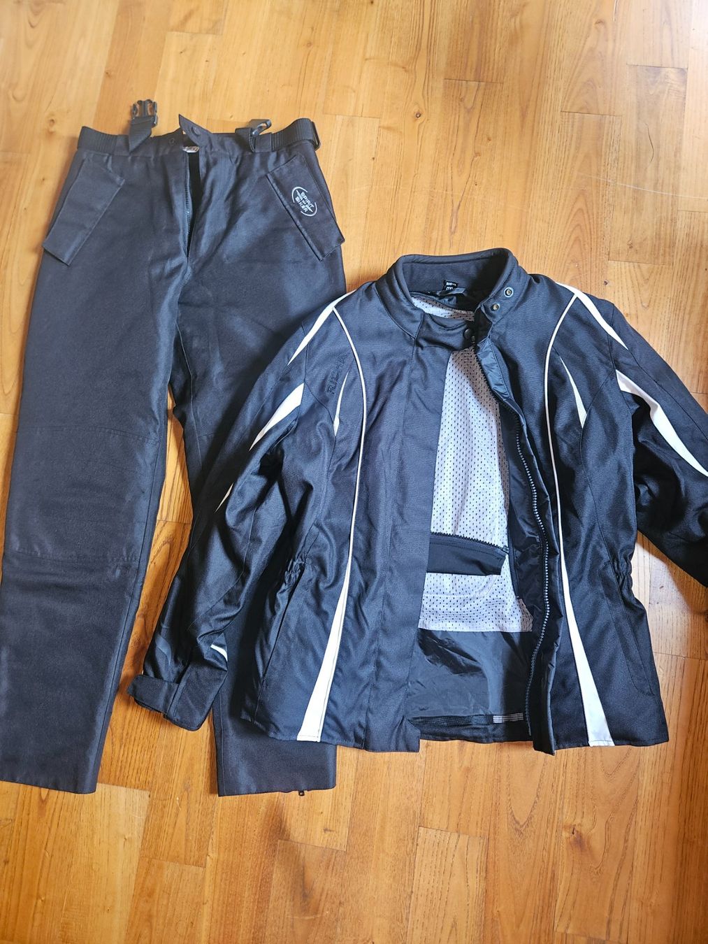 Completi: Motorradbekleidung – Usato da Grafenried venduto da mar_482