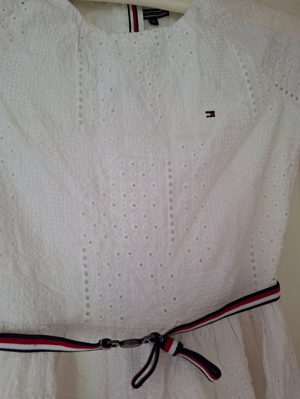 Tommy Hilfiger Vestiti & Gonne: Tommy Hilfiger, Kleid, weiß, Gr. 152 – Usato da Dornach venduto da shoe-lina 1