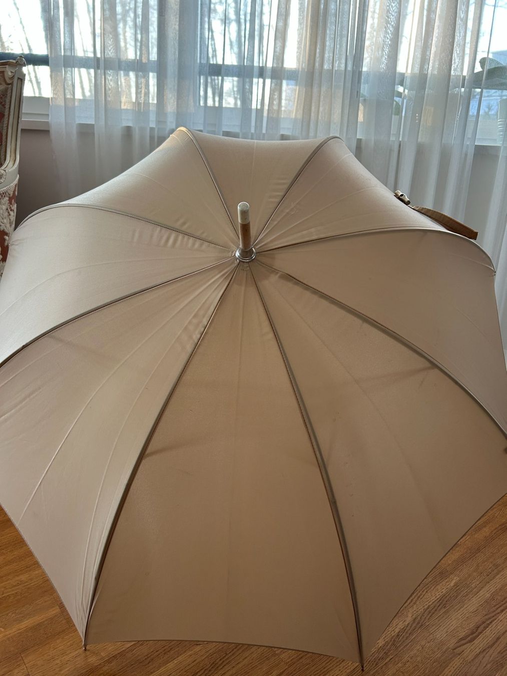 Longchamp Ombrelli: Eleganter "Longchamp" Regenschirm - Parapluie – Usato da Küsnacht ZH venduto da filo_fila8700 2