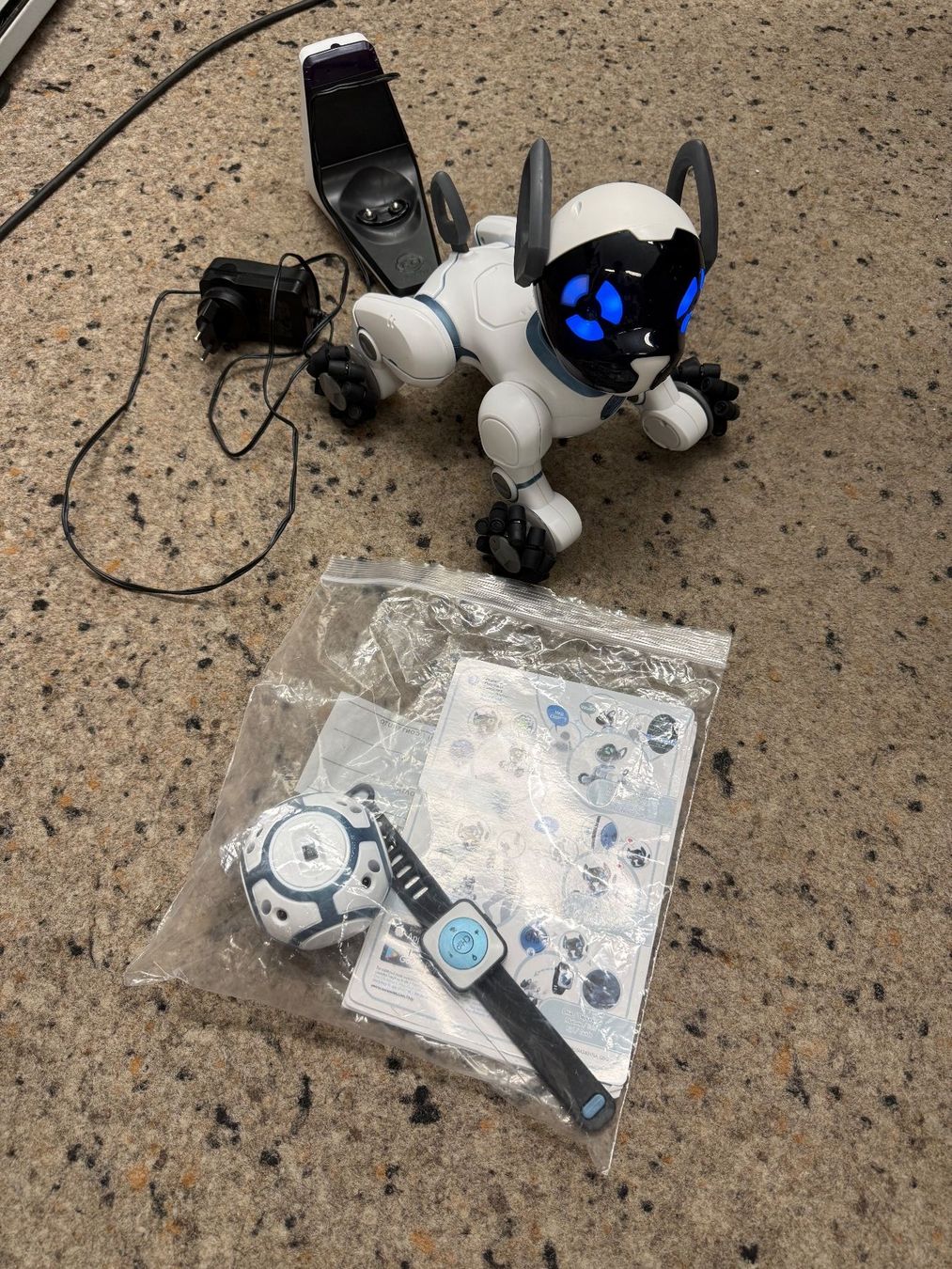 Jouets: Chip Roboter Hund – D'occasion à Gümligen par Brocki-Reimal-Stift 2