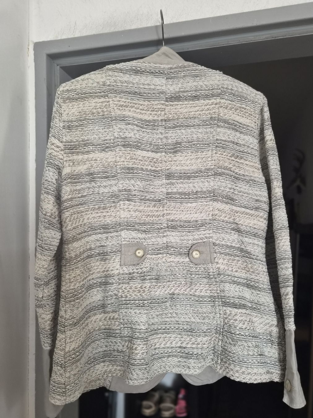 Armani Giacche & Cappotti: Armani schöne Jacke Gr. 16/L – Usato da Frenkendorf venduto da Moon111 1