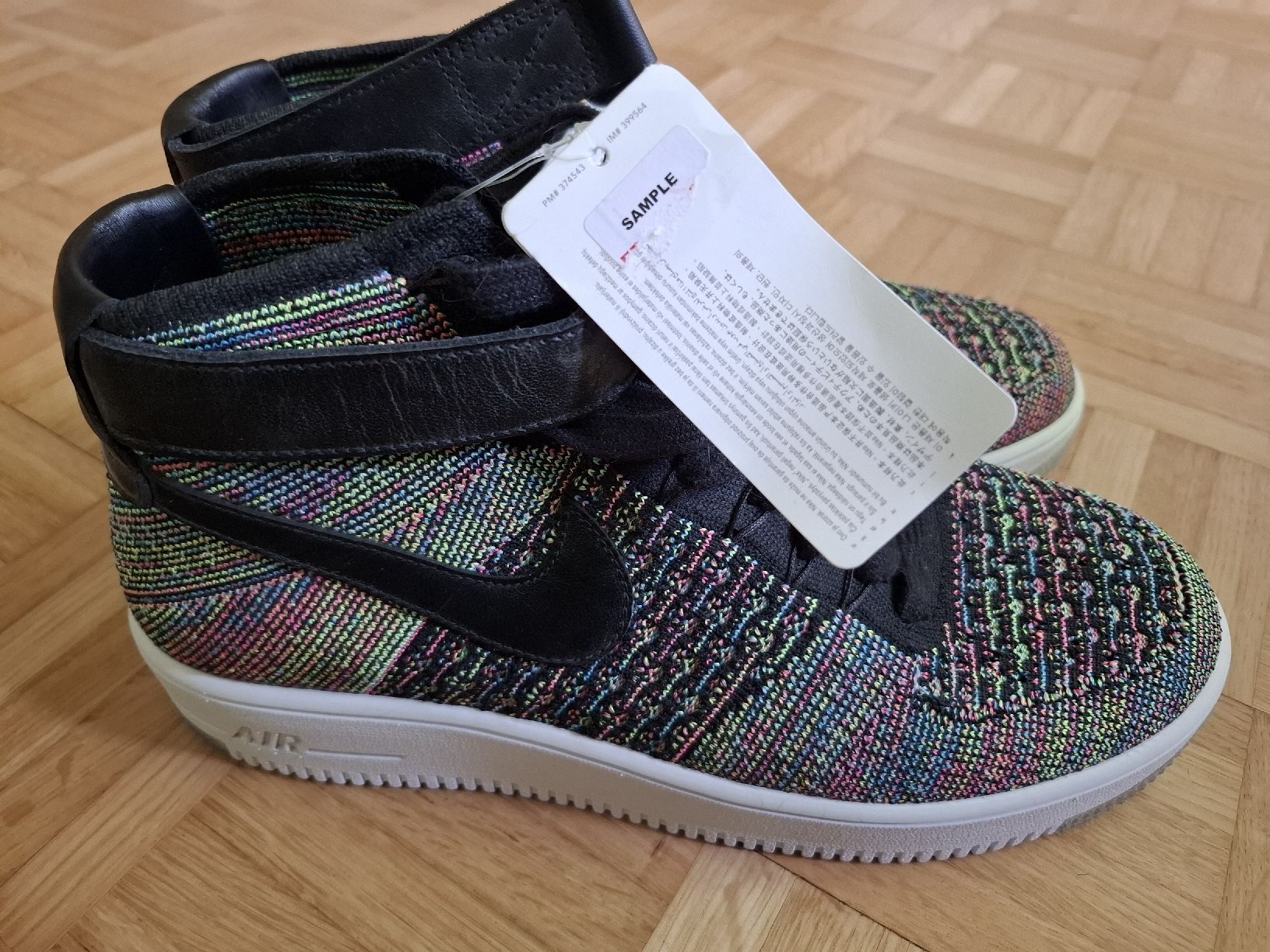 Nike Scarpe da uomo: Nike Air Force Flyknit multicolor gr. 42.5 – Nuovo (secondo la descrizione) da sissach venduto da maa_57j5