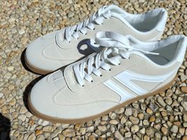 Sneaker beige weiss Gr. 40