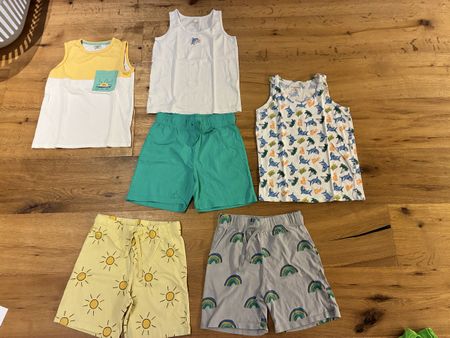 Sommerset für Jungen / Shorts und Tops / Grösse 122 