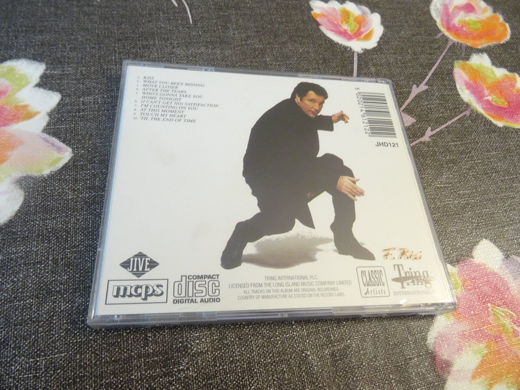 CD: Tom Jones - Kiss CD – Usato da Olten venduto da Disc-Ausverkauf 1