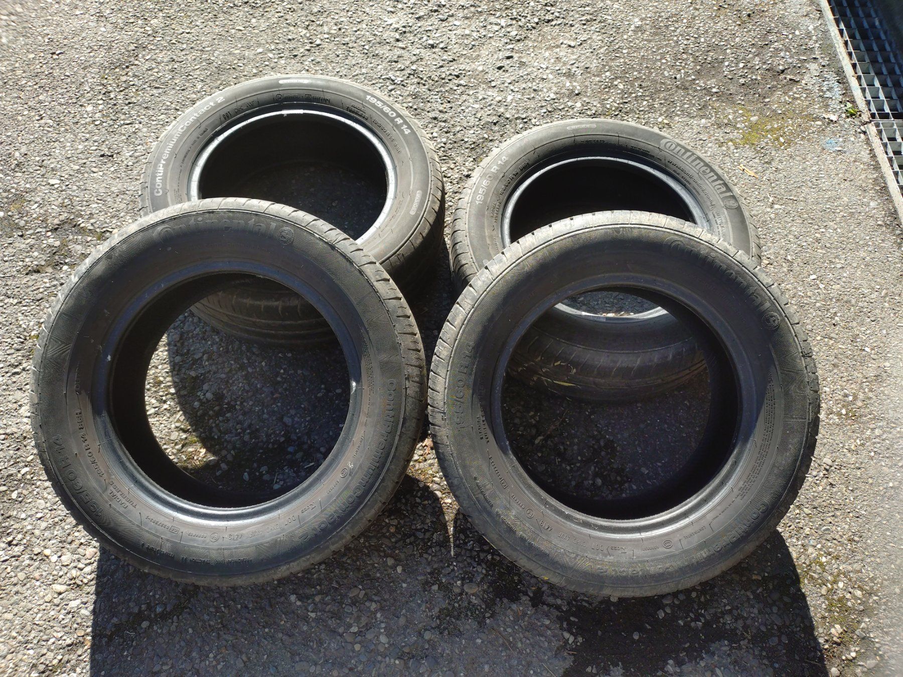 Continental Pneus & Kompletträder: 195/60 R14 Sommerreifen – Gebraucht aus Niedergösgen von Claudio-chan