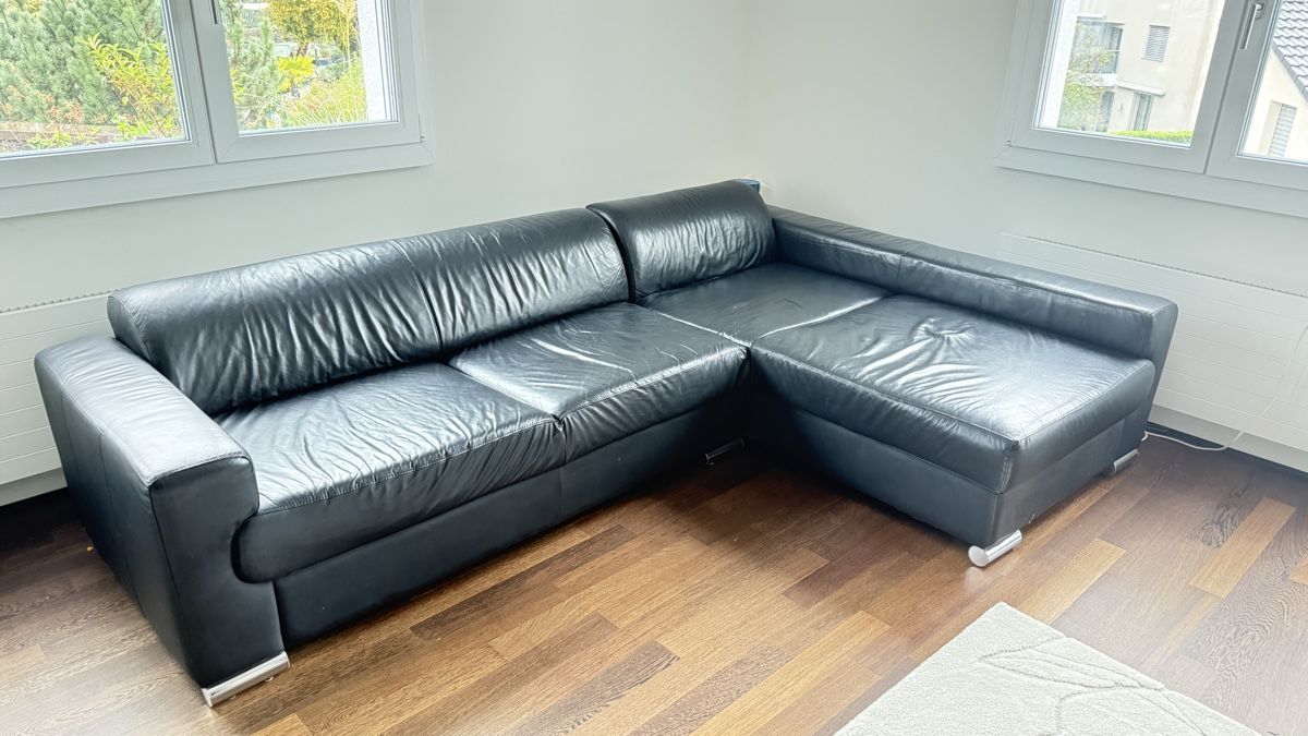 Divani: Schwarzes Ledersofa – Usato da Schindellegi venduto da miikel_____ 3