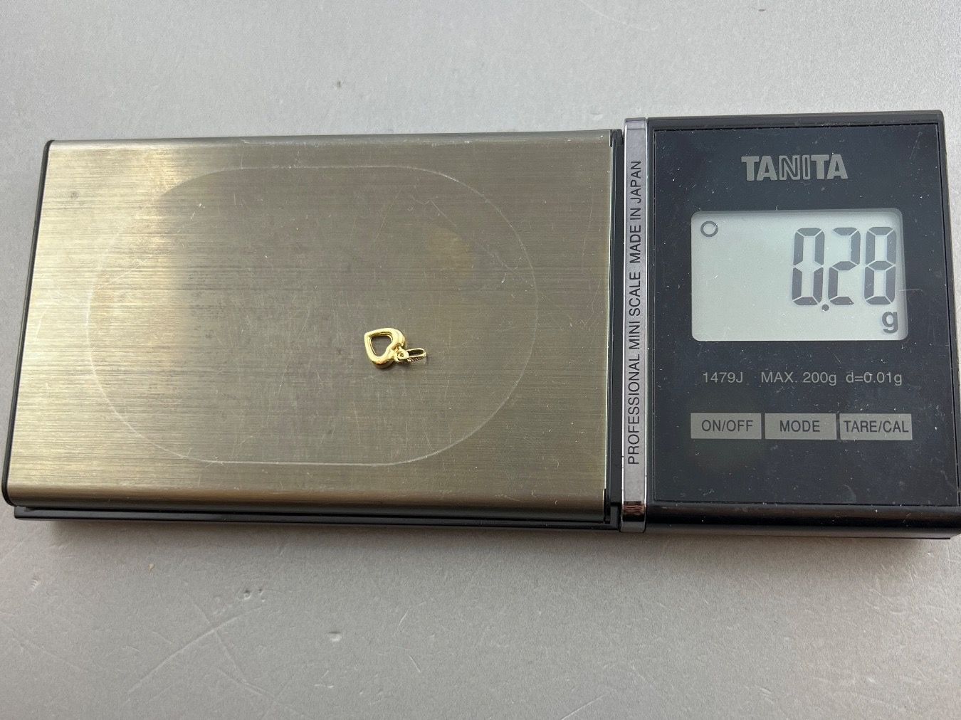 Anhänger: Anhänger 750 Gold – Gebraucht aus Niederuzwil von  4