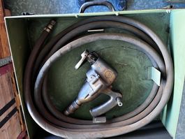 Vintage F.M.A Pokorny Druckluft-Blechschere im Koffer