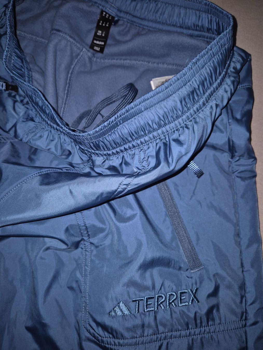 Adidas Pantaloni: Adidas Terrex Winterhose – Nuovo (secondo la descrizione) da Luzern venduto da Yel_low 1