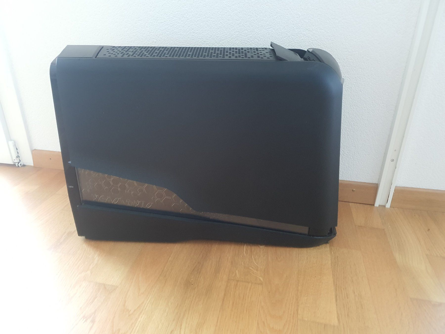 Alienware PCs: PC gaming Alienware Aurora R4 – Gebraucht aus Matran von  1