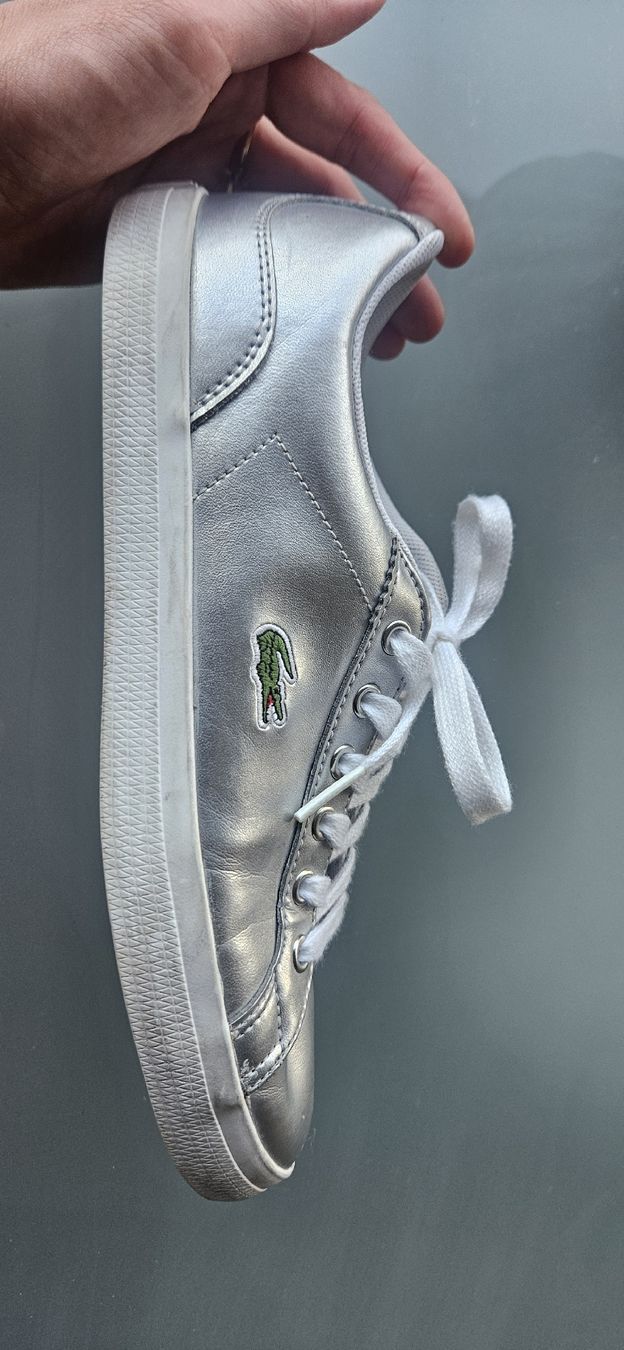 Lacoste Scarpe da donna: Lacoste Sneaker silber Damen Grösse 37 – Usato da Zwingen venduto da nad_8s59 1
