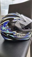 blauer Motorradhelm