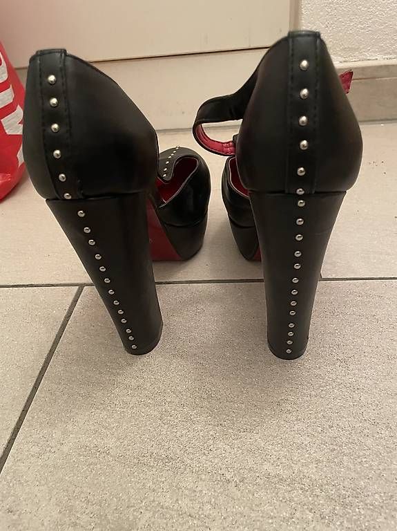 Scarpe da donna: Schuhe Neu 40 – Nuovo e nell'imballaggio originale da Niederhasli venduto da sev_d7hq