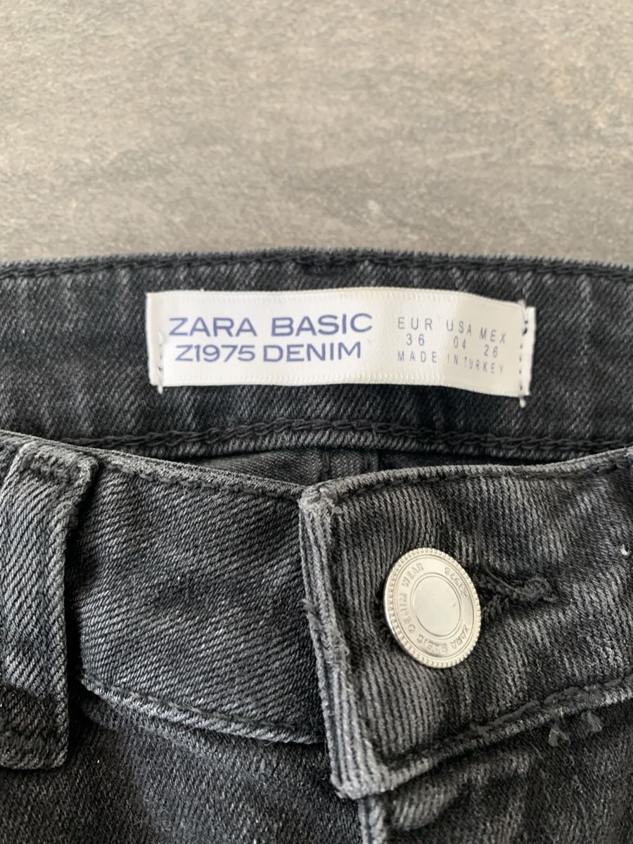 Zara Jeans: Zara Basic Jeans Gr. 36 mit Perlen ab Fr. 10.- – Usato da Wängi venduto da JALE04 1