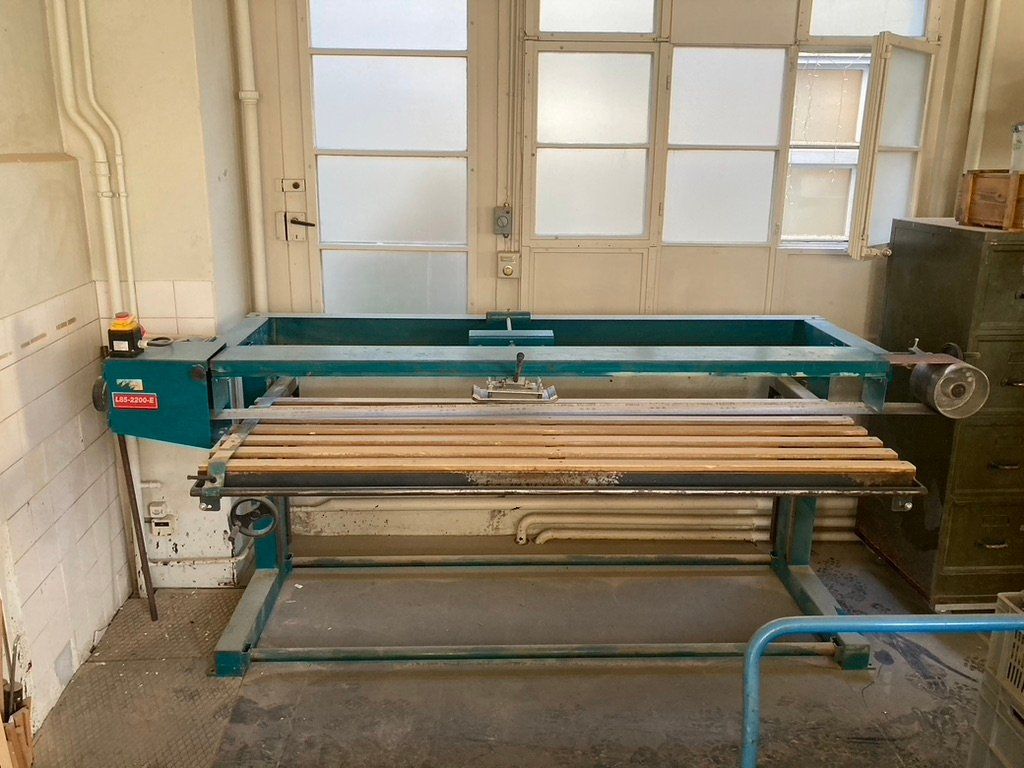Smerigliatrici & Lucidatrici: Bandschleifmaschine L85-2200-E – Usato da Biel/Bienne venduto da pupi81