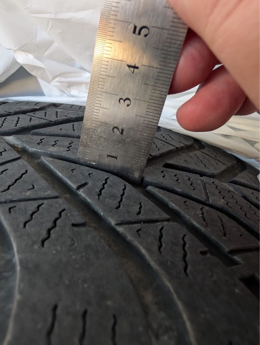 Pneumatici & Ruote complete: Komplett Räder   4 mal , 225/40R19. Winter – Usato da Schönenberg an der thur venduto da Eliotine13 7