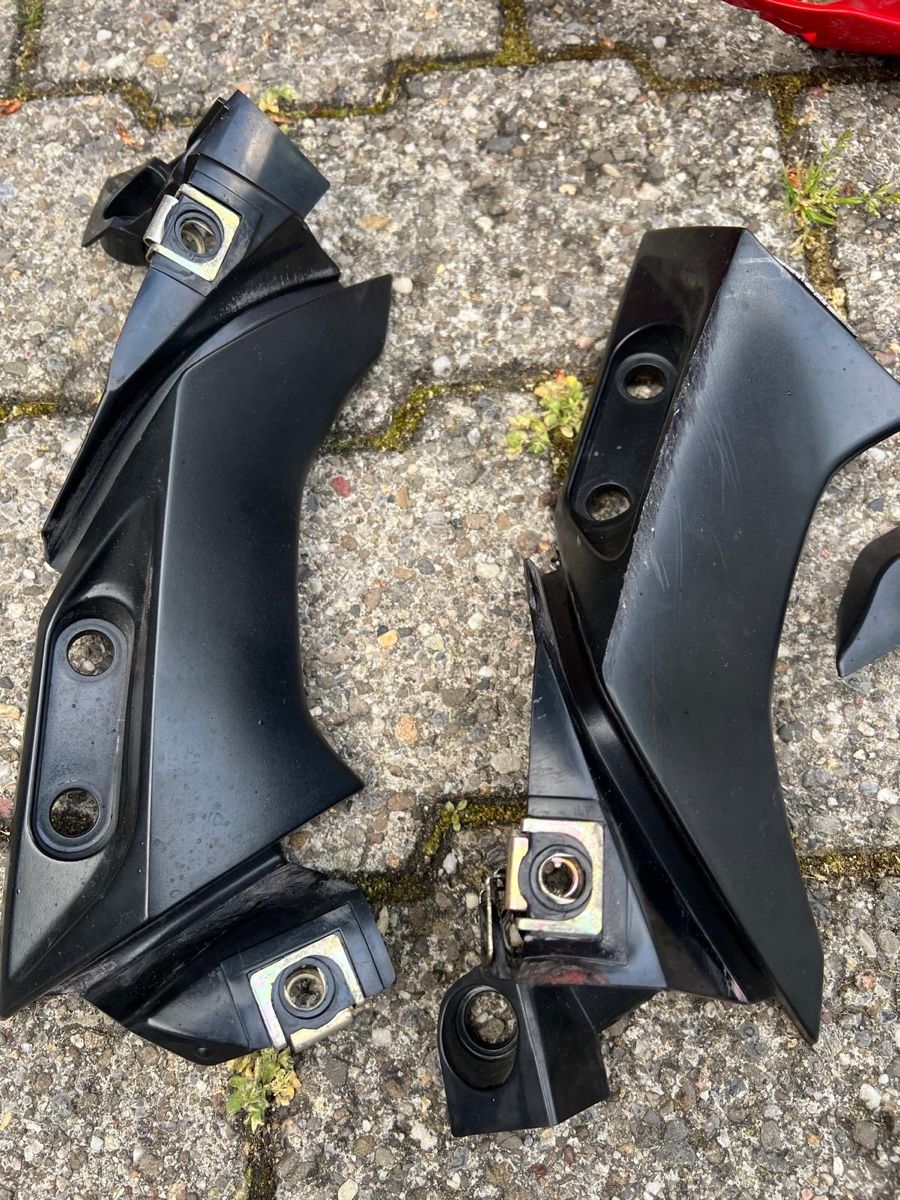 Yamaha Alle Motorradersatzteile: Yamaha YZF R1 RN12 Verschalung – Gebraucht aus Schlosswil von L_F 3