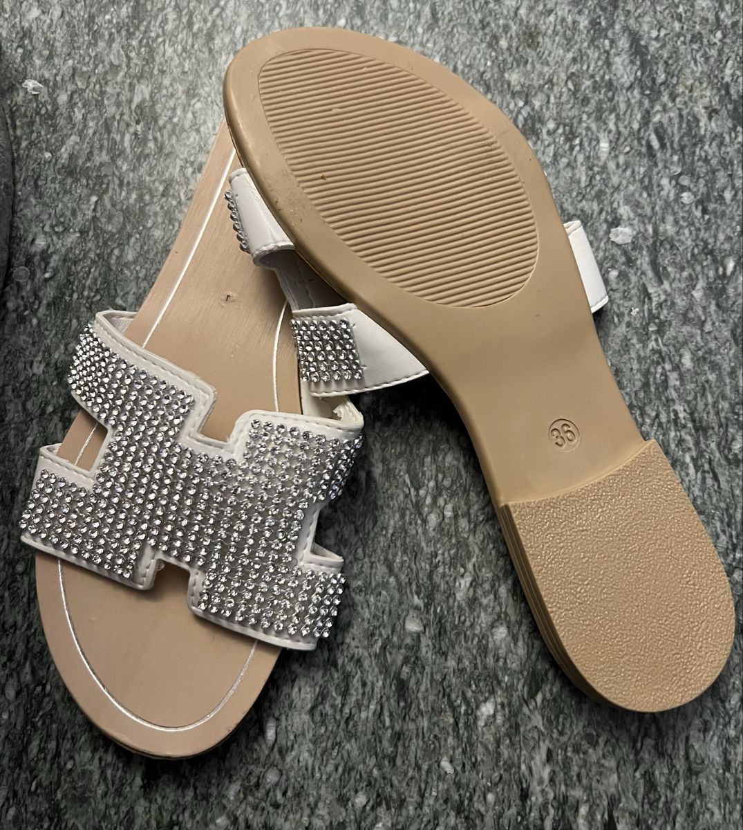 Damenschuhe: Sandaletten Grösse 36 – Gebraucht aus chur von Ika11 1