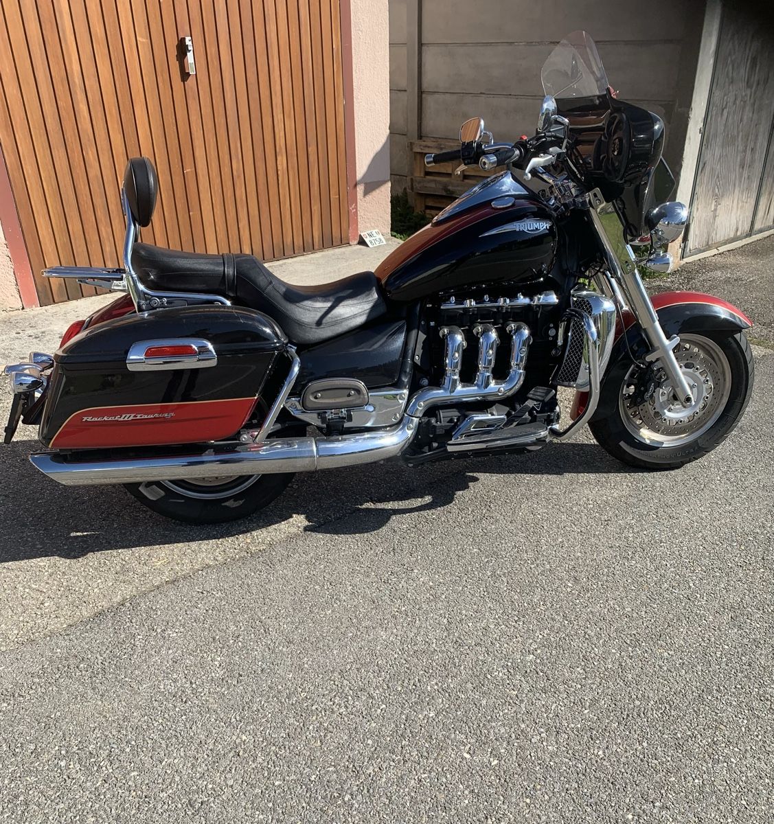 Triumph Touring: Triumph Rocket III Touring – Usato da La Chaux-du-Milieu venduto da bla_qz9v 3