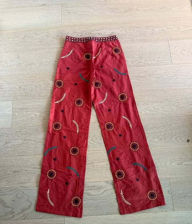 Pantaloni: Boho Hose Pull&Bear, Pantalon bohème Pull&Bear – Nuovo e nell'imballaggio originale da Mont-sur-Lausanne venduto da jojoaja