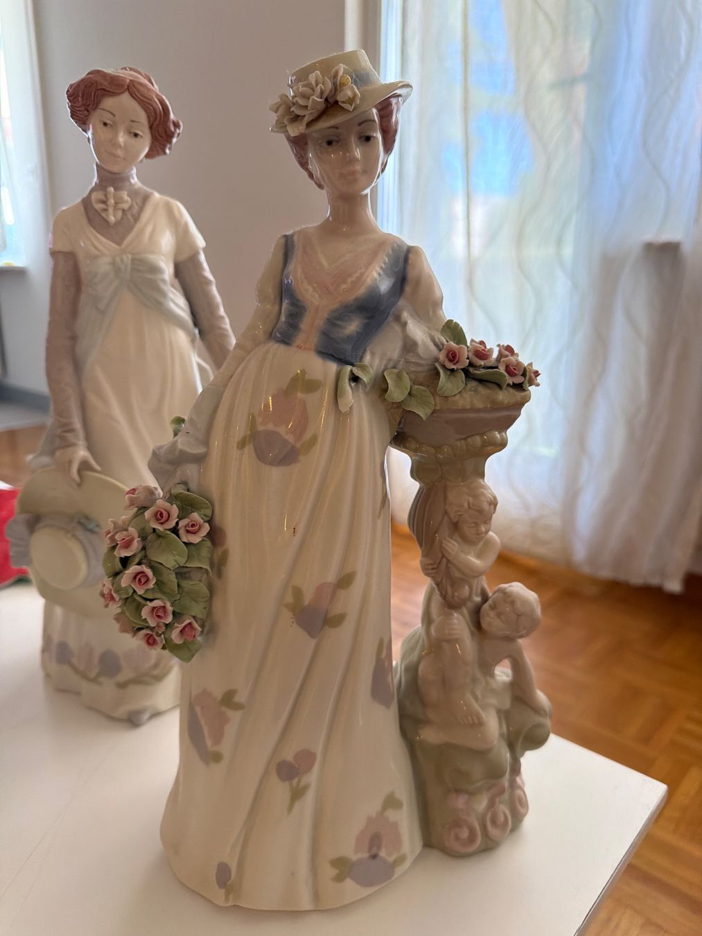 Skulpturen & Statuen: Porzellan Statuen – Gebraucht aus Dällikon von YOTECH 2