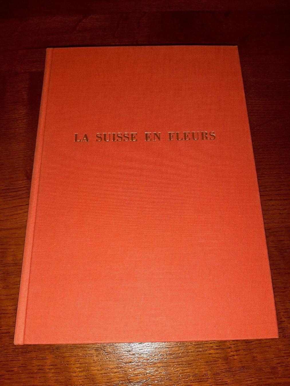Libri: La suisse en fleurs – Usato da Le locle venduto da juliensaran