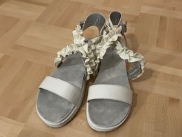 39 Einzigartige Damen-Sandalen – Modelschuhe aus Fashionshow