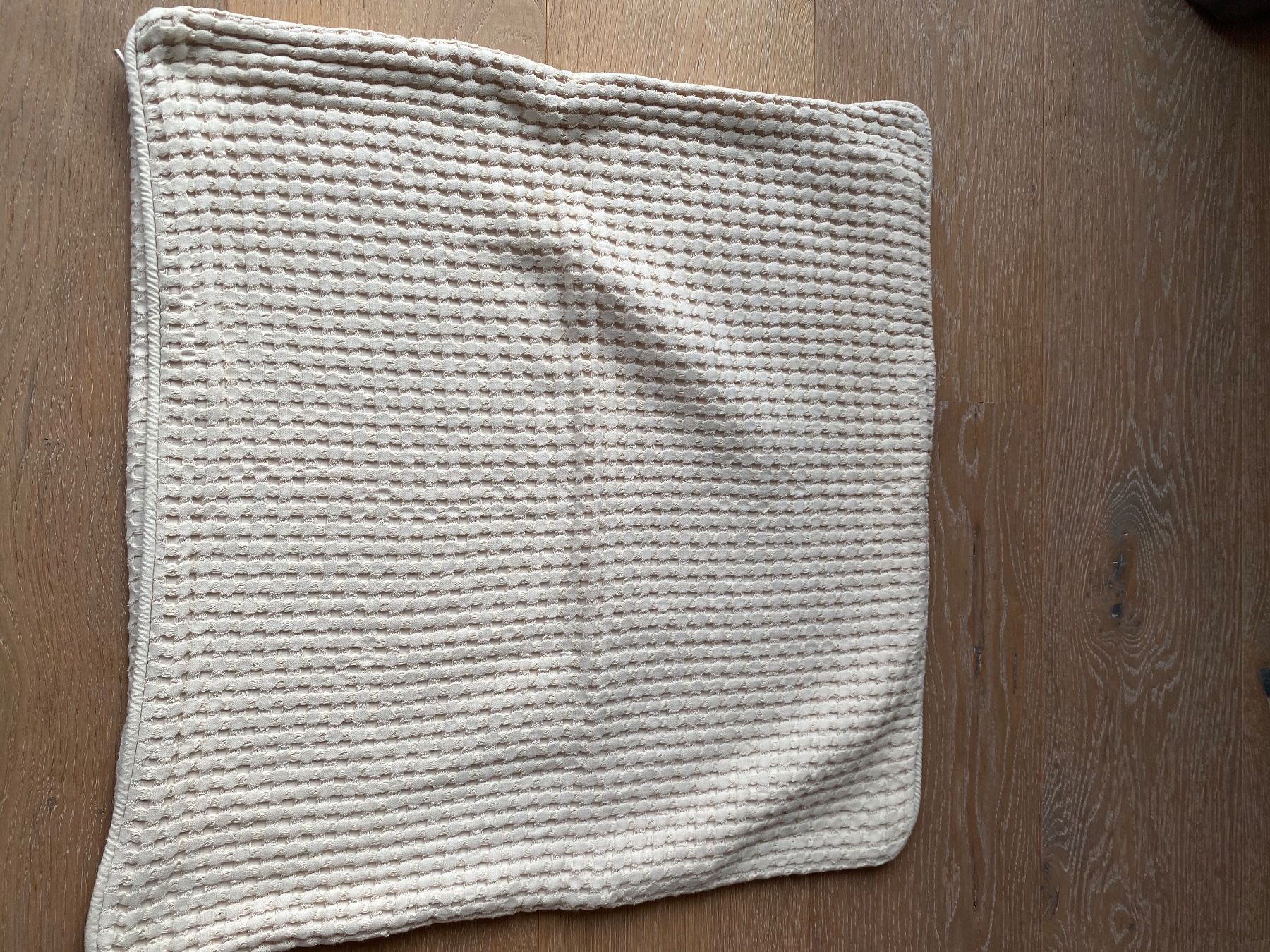 Cuscini: 3 Kissenhüllen, beige, 50/50cm – Usato da Biberstein venduto da Miana2 1