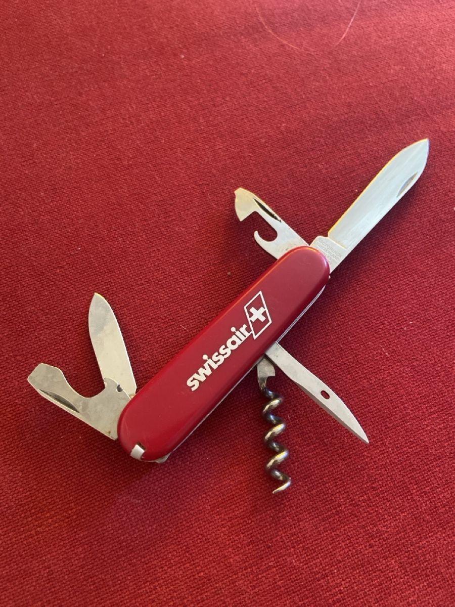 Victorinox Coltelli tascabile: Swissair Taschenmesser mit Lederetui – Usato da Zürich venduto da Sk8andhate 1
