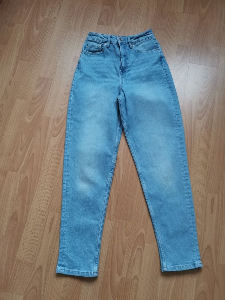 H&M Pantaloni: jeans fille – Usato da Porrentruy venduto da Piquetix