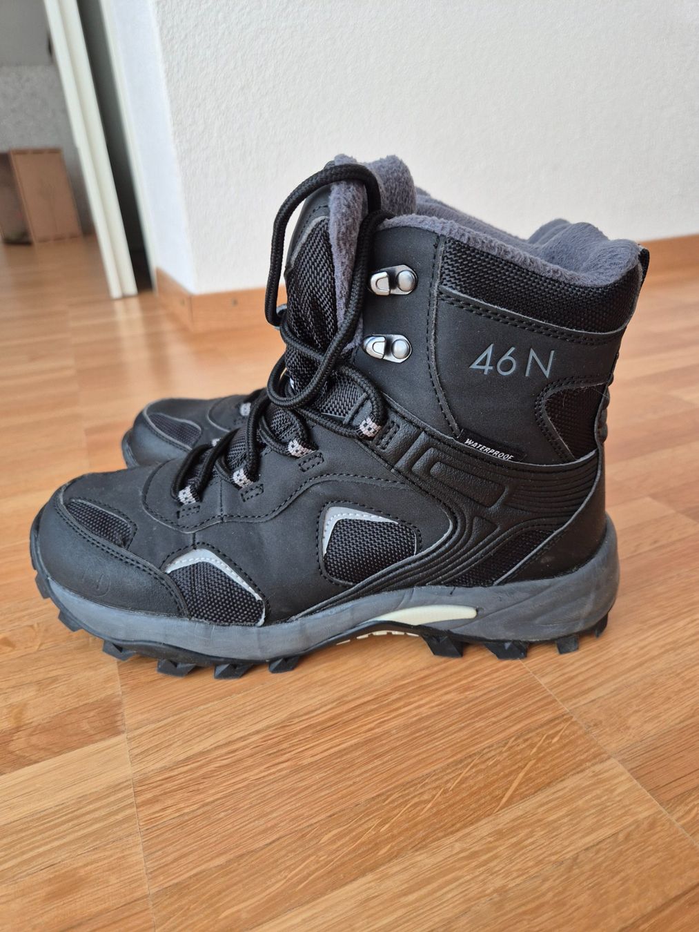 Scarpe da donna: Winterschuhe Grösse 39 – Nuovo (secondo la descrizione) da Zürich venduto da Janriel