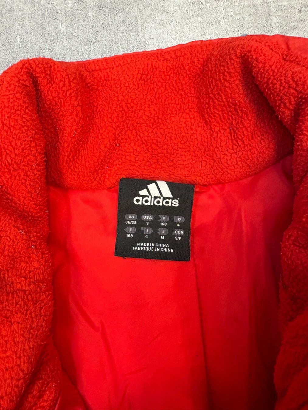Adidas Giacche: FC Bayern München Trainingsjacke - Grösse S – Nuovo (secondo la descrizione) da Werdenberg venduto da hase.vintage 3